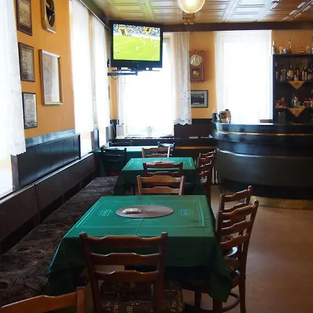 U Baresu 여관 나호트